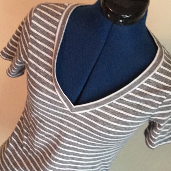 $4 WITH $10+ PURCHASE OR 3 ITEM BUNDLE (B1) - Picture 2 of 4